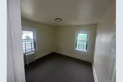 14 Van Cott Avenue #4, Hempstead, NY 11550 - Photo 6