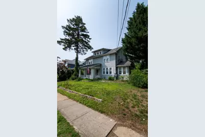 25 Hillside Avenue #1, Rockville Centre, NY 11570 - Photo 1