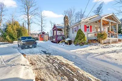 33 E Crossman Avenue, Monroe, NY 10950 - Photo 4