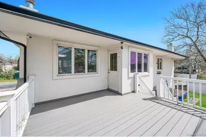 2 Valley Greens Drive, Woodmere, NY 11581 - Photo 20