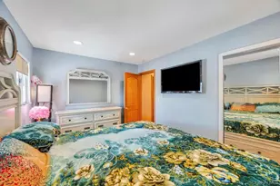 2 Valley Greens Dr, Valley Stream, NY 11581 - Photo 10