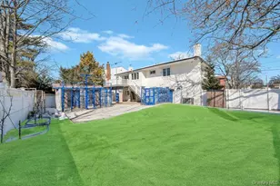 2 Valley Greens Dr, Valley Stream, NY 11581 - Photo 32