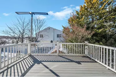 2 Valley Greens Drive, Woodmere, NY 11581 - Photo 32