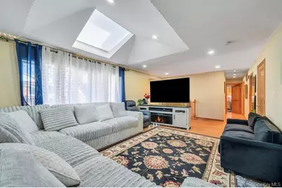 2 Valley Greens Drive, Woodmere, NY 11581 - Photo 8