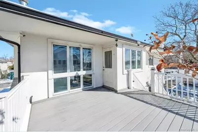 2 Valley Greens Drive, Woodmere, NY 11581 - Photo 18