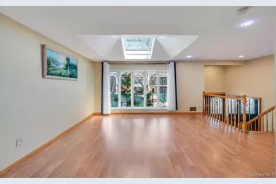2 Valley Greens Drive, Woodmere, NY 11581 - Photo 8