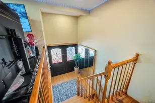 2 Valley Greens Dr, Valley Stream, NY 11581 - Photo 4