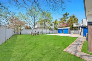 2 Valley Greens Dr, Woodmere, NY 11581 - Photo 38