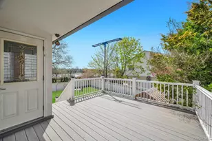 2 Valley Greens Dr, Woodmere, NY 11581 - Photo 42
