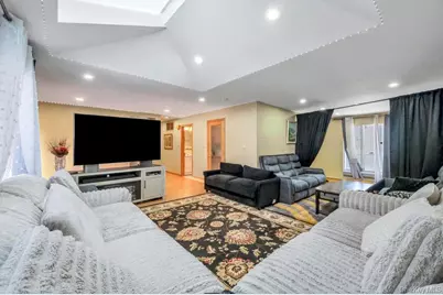 2 Valley Greens Drive, Woodmere, NY 11581 - Photo 4