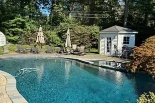 9 Meadowbrook Ln, Old Westbury, NY 11568 - Photo 14