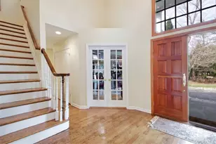 9 Meadowbrook Ln, Old Westbury, NY 11568 - Photo 4