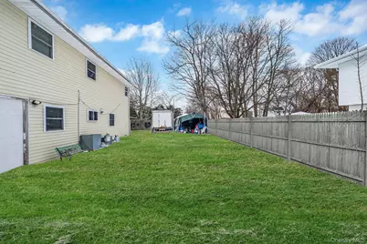 73 Olive Street, Central Islip, NY 11722 - Photo 34