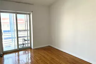 114-67 Taipei Ct, College Point, NY 11356 - Photo 6