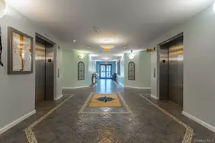 55 Clinton Ave, Rockville Centre, NY 11570 - Photo 12