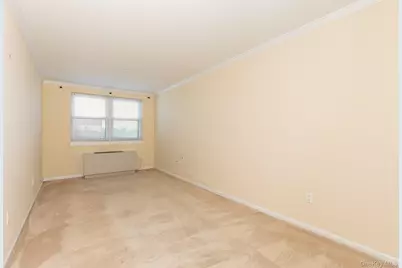 55 Clinton Avenue #403, Rockville Centre, NY 11570 - Photo 8