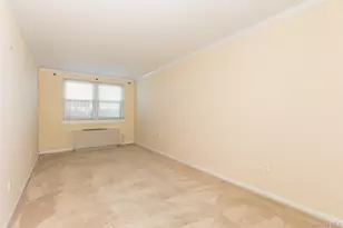 55 Clinton Ave, Rockville Centre, NY 11570 - Photo 8