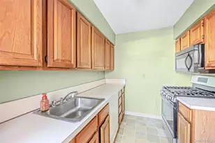 124 S Park Ave, Rockville Centre, NY 11570 - Photo 8