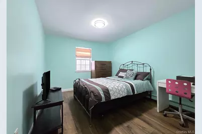 29 Pine Street, Port Jefferson, NY 11776 - Photo 18