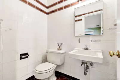 305 S Grandview Avenue, Monsey, NY 10952 - Photo 24