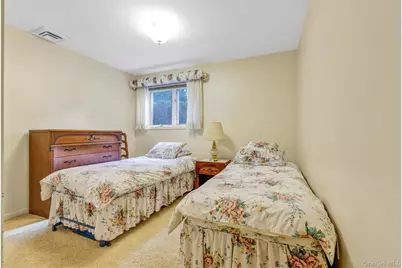 305 S Grandview Avenue, Monsey, NY 10952 - Photo 32