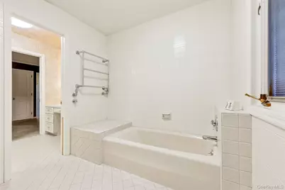 305 S Grandview Avenue, Monsey, NY 10952 - Photo 26