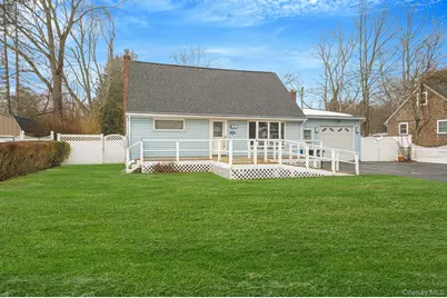 6 Noahs Path, Rocky Point, NY 11778 - Photo 2