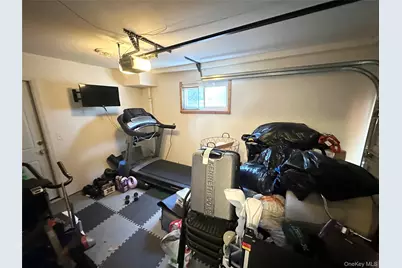 133 Cleveland Avenue #2nd Floor, Long Beach, NY 11561 - Photo 18