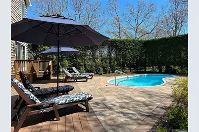 48 Oakhurst Road, Hampton Bays, NY 11946 - Photo 4