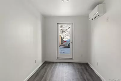 1047 Morris Avenue, Bronx, NY 10456 - Photo 24