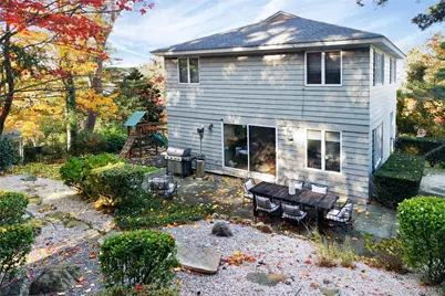 24 Hillcrest Avenue, Roslyn, NY 11576 - Photo 18