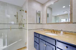 24 Hillcrest Ave, Roslyn, NY 11576 - Photo 16