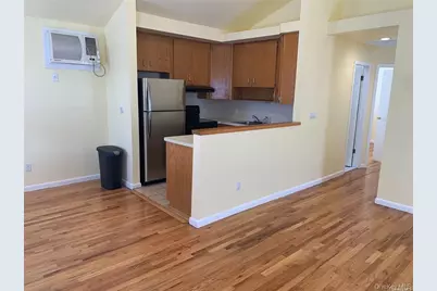 8 Hickory Road, Port Washington, NY 11050 - Photo 4