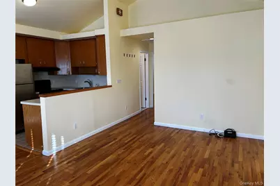 8 Hickory Road, Port Washington, NY 11050 - Photo 10