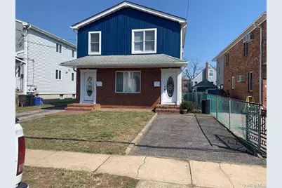 8 Hickory Road, Port Washington, NY 11050 - Photo 1