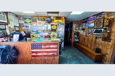 811 Violet Avenue, Hyde Park, NY 12538 - Photo 4