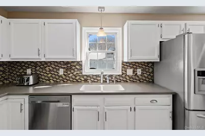 35 Wood Street, Poughkeepsie, NY 12603 - Photo 16