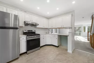 401 Park Ridge Lane, White Plains, NY 10603 - Photo 8