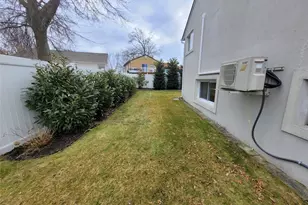 702 Fishermans Rd, Baldwin, NY 11510 - Photo 24