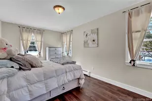 96 Brooksite Dr, Smithtown, NY 11787 - Photo 16