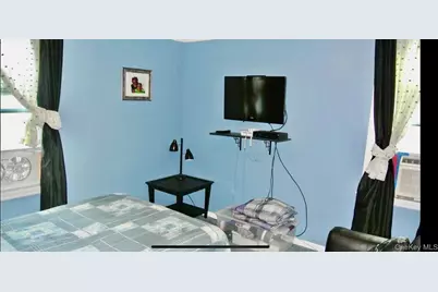 13107 107th Avenue, Richmond Hill, NY 11419 - Photo 6