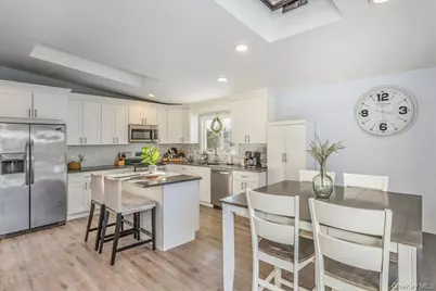 815 S 4th Street, Lindenhurst, NY 11757 - Photo 12