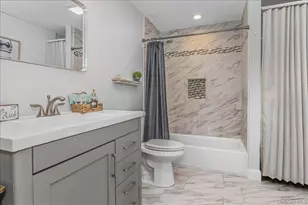 815 S 4th St, Lindenhurst, NY 11757 - Photo 16