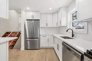 23 Peters Ave, Hempstead, NY 11550 - Photo 8