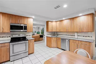 1981 Cynthia Ln, Merrick, NY 11566 - Photo 8