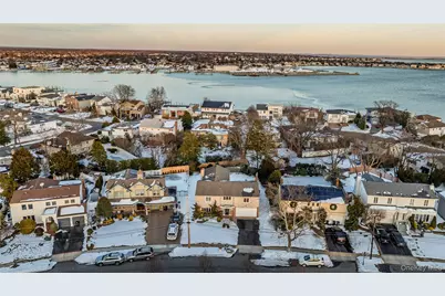 1981 Cynthia Lane, Merrick, NY 11566 - Photo 34