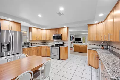 1981 Cynthia Lane, Merrick, NY 11566 - Photo 6