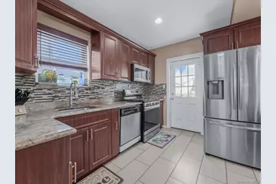 240-15 Mayda Road, Rosedale, NY 11422 - Photo 8