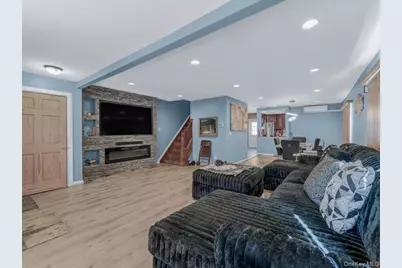 240-15 Mayda Road, Rosedale, NY 11422 - Photo 4