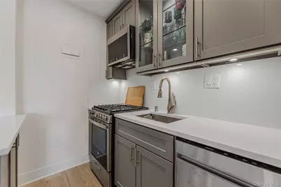 640 Pelham Road #3L, New Rochelle, NY 10805 - Photo 4